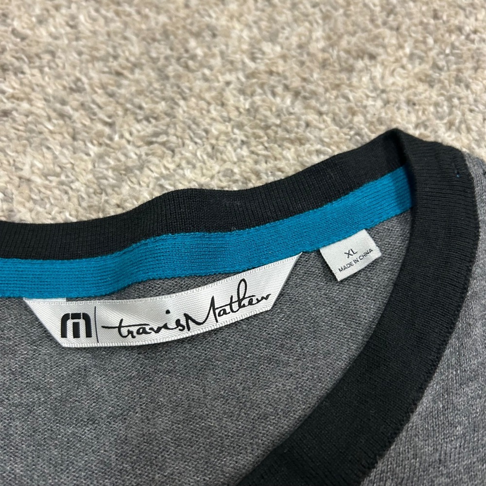 Travis‎ Mathew Sweater Henley XL Gray Cotton Long Sleeve V-Neck Soft Golf - Picture 3 of 8